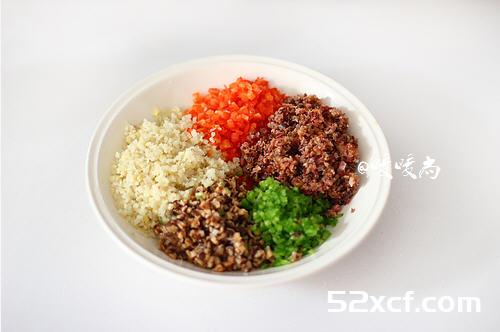 冬笋腊肉福袋的做法