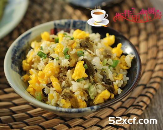 雪菜鸡蛋炒饭的做法