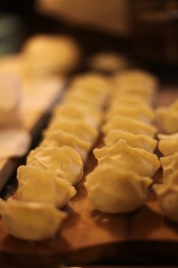 荠菜素饺子的做法