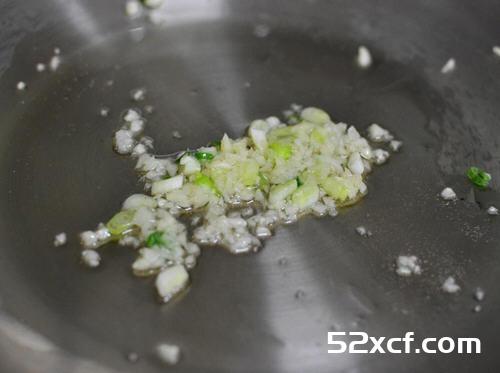 咖哩肉末炒薯丁的做法