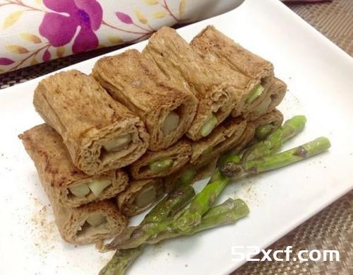干煎芦笋麦麸卷的做法