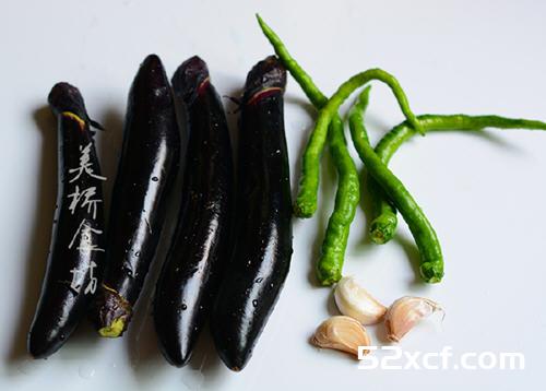 不用油炸青椒炒茄子