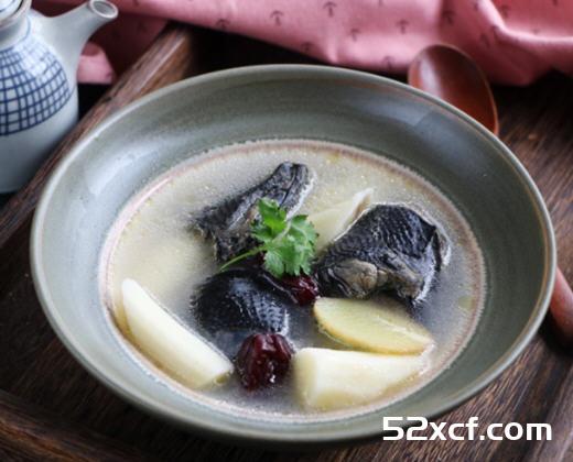 红枣山药乌鸡汤的做法