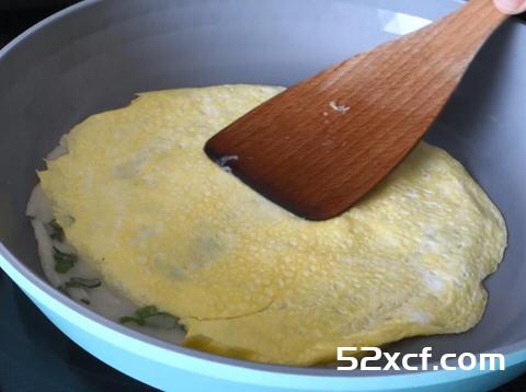 台式葱花蛋饼的做法