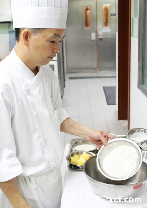 上海半岛酒店奶黄月饼配方和做法全程