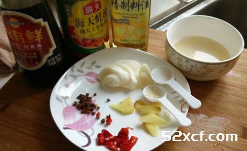 麻辣味的宫保虾球做法