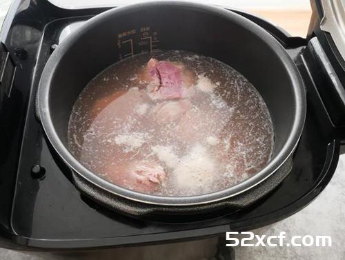 用电压力锅做番茄牛肉面