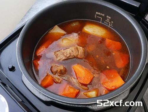 用电压力锅做番茄牛肉面