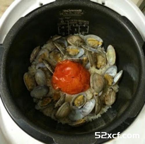 整个番茄饭奶油蒜香蛤蛎版的做法