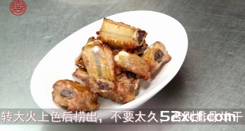 小笋烧排骨的做法