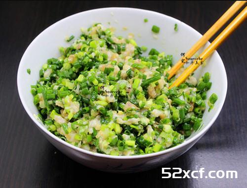 葱香鲜肉包子馅的做法
