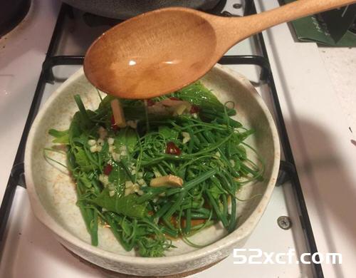 油泼龙须菜的做法