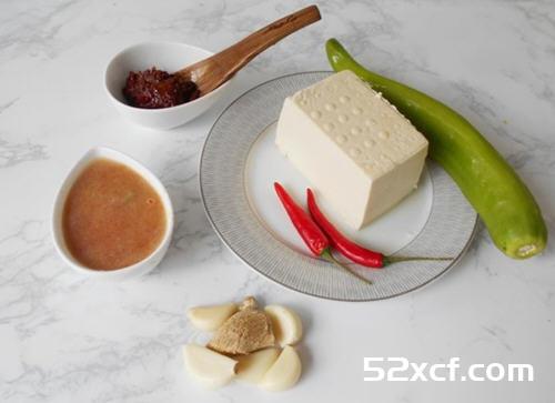 马鲛鱼籽炖豆腐的做法
