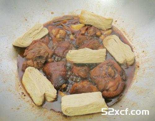花雕鸡煲的做法