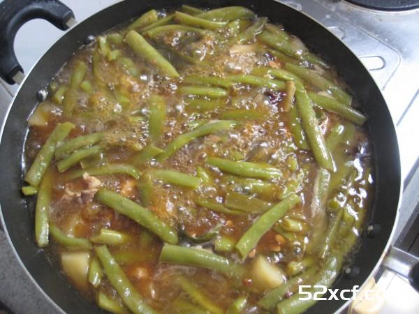豆角土豆炖排骨的做法