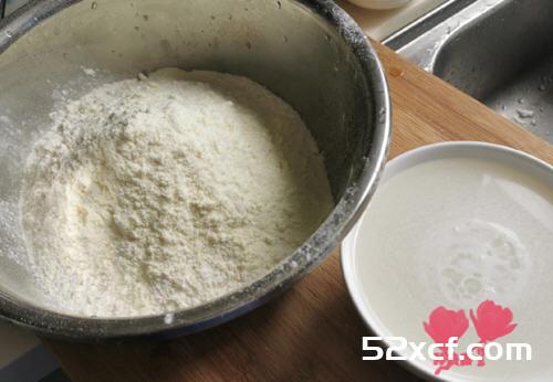 平底锅做淮安炝饼的方法