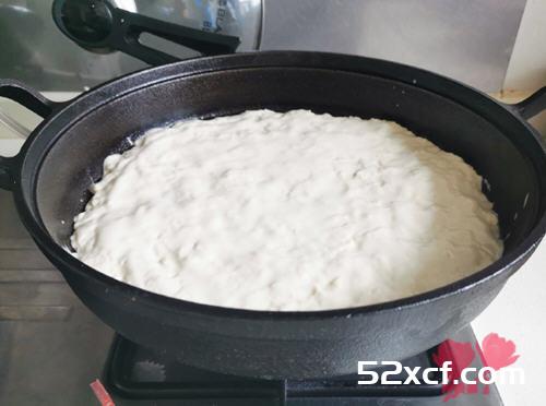 平底锅做淮安炝饼的方法