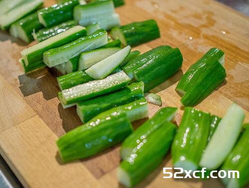 日本居酒屋麻油小黄瓜泡菜