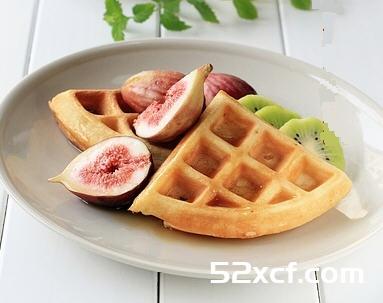 水果枫糖华夫饼的做法