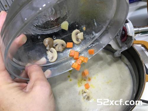 蛤蛎蘑菇浓汤的做法