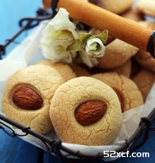 杏仁饼干的做法