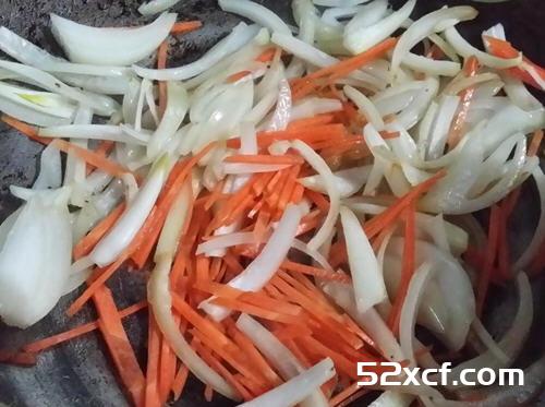 鱼跃龙门庆团圆的做法