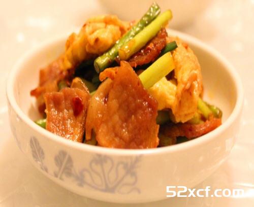 肉蛋炒蒜薹的做法