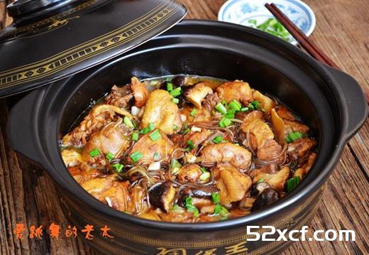 小鸡炖蘑菇砂锅版的做法