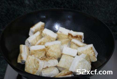 鸡汤炖豆腐的家常做法