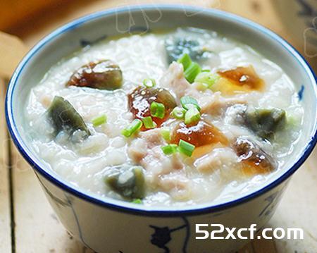 皮蛋瘦肉粥的做法
