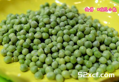 在家用慢火炖出美味营养排骨豆子汤