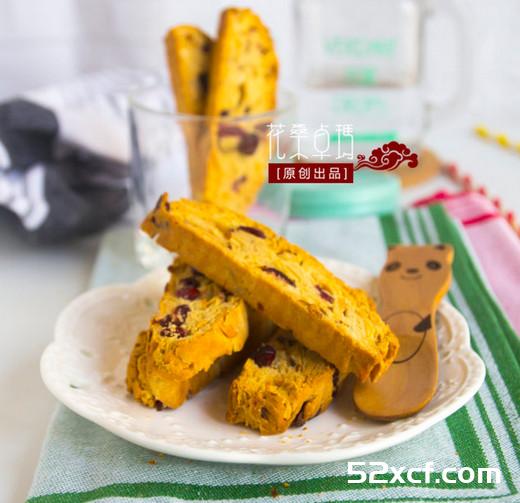酸果杏仁意式脆饼的做法