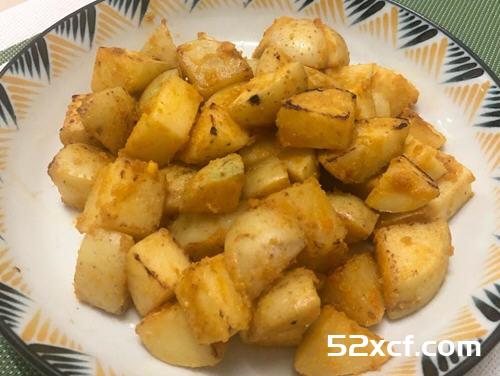 奶香金沙土豆块的做法
