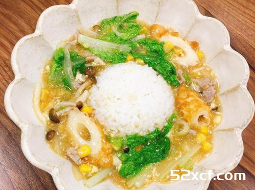 沙茶滑蛋猪肉烩饭的做法