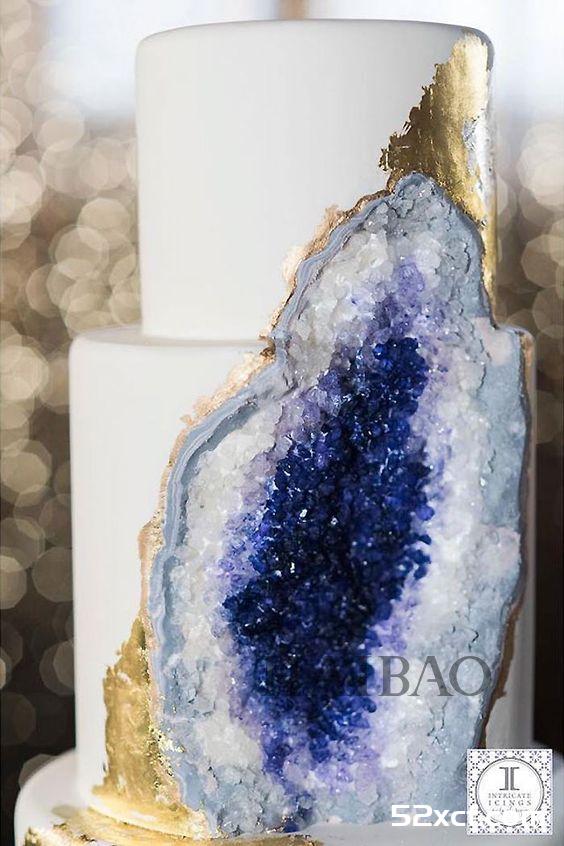 2016年婚礼蛋糕(geode cake)新图片：被劈开的五彩晶洞蛋糕