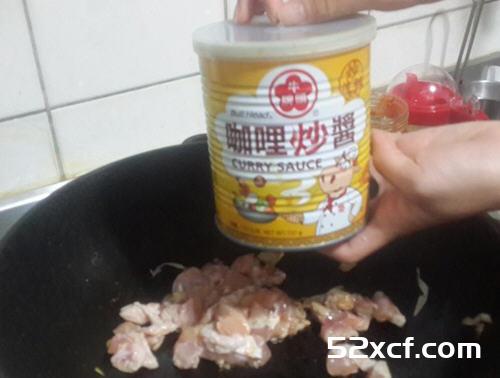 咖哩沙茶鸡披萨的做法