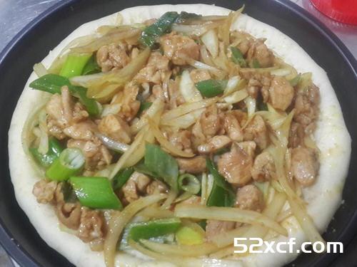 咖哩沙茶鸡披萨的做法