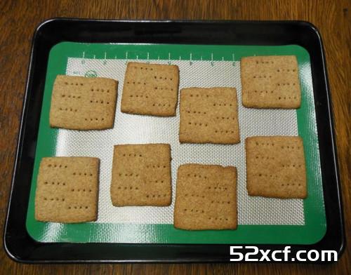 蜂蜜全麦消化饼的做法