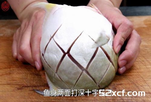 豆香鲳鱼的做法