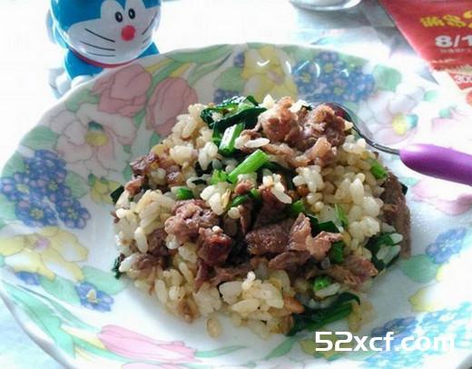 菠菜牛肉炒饭的做法