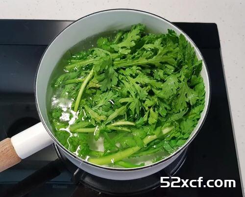 日本春菊凉拌豆腐