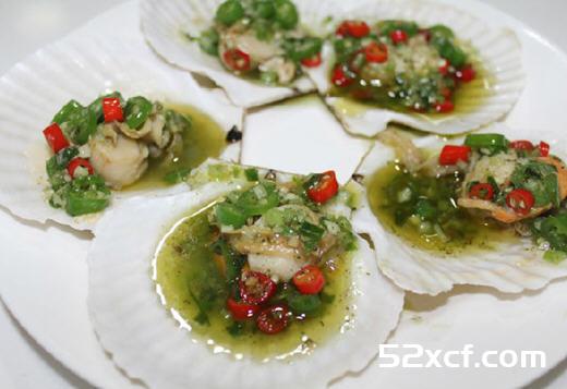 青麻鲜蒸扇贝的做法