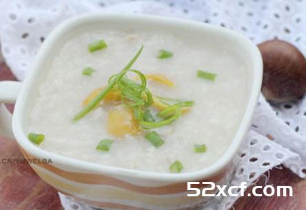 板栗瘦肉粥的做法