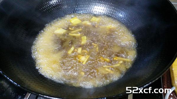 竹笋烧鸡腿肉的做法
