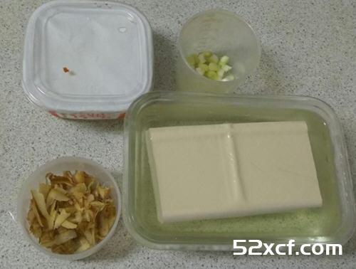 柴鱼味增豆腐汤的做法