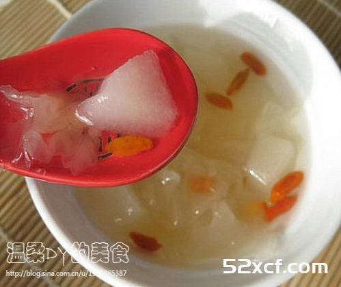 雪梨银耳汤的做法