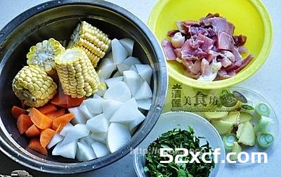 玉米萝卜汤肉片汤的做法图文讲解