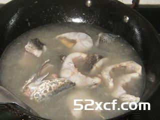 豆腐黑鱼汤的做法
