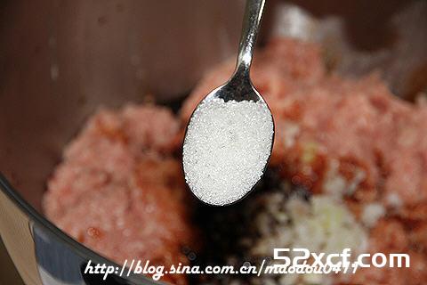 芹菜猪肉饺子馅的做法