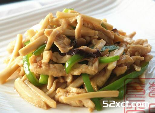 杏鲍菇炒鸡丝的做法